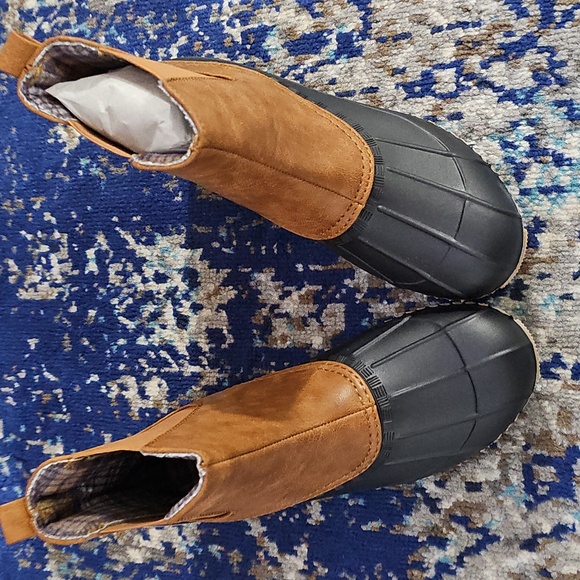 Slip On Duck Boots - Picture 4 of 4